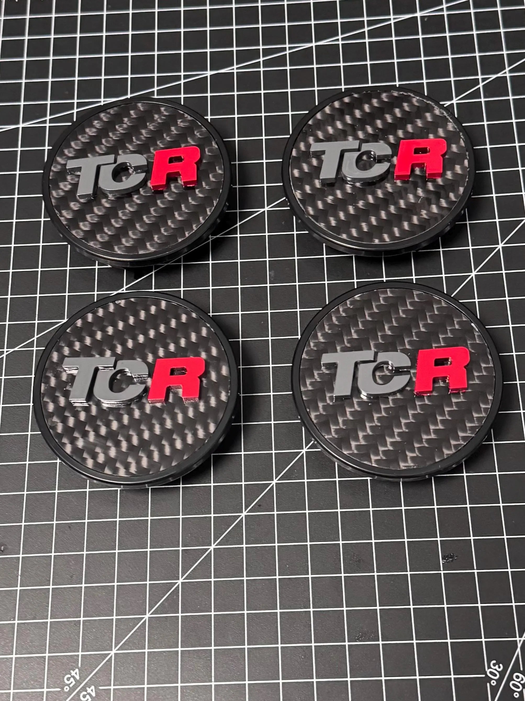 Golf 7,8 Nabenkappen mit TCR Logo in Echt Carbon
