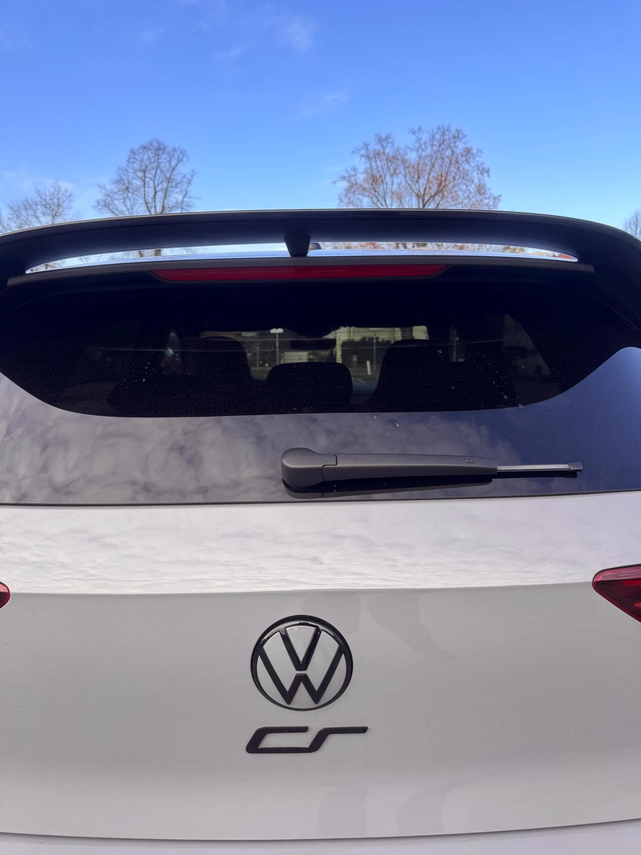 VW Golf 8 GTI Heck VW Original Logo  in  Black /  Nardo grey/ Mondsteingrau (LA7C)