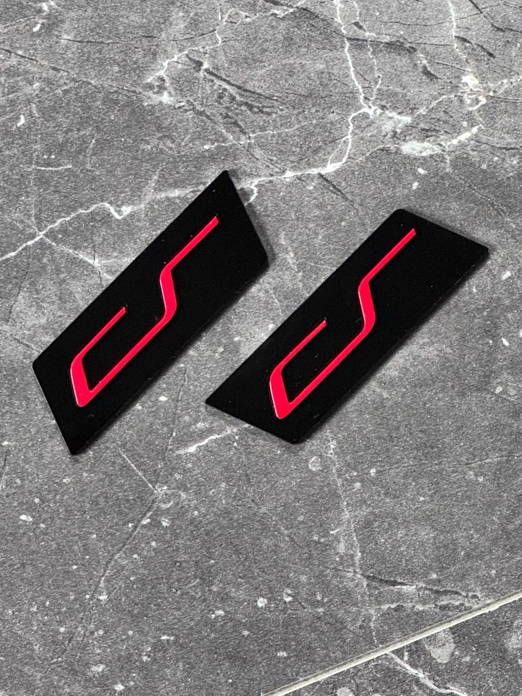 Golf 8 GTI Clubsport B-Säule Emblem, Logo Set (links/rechts)