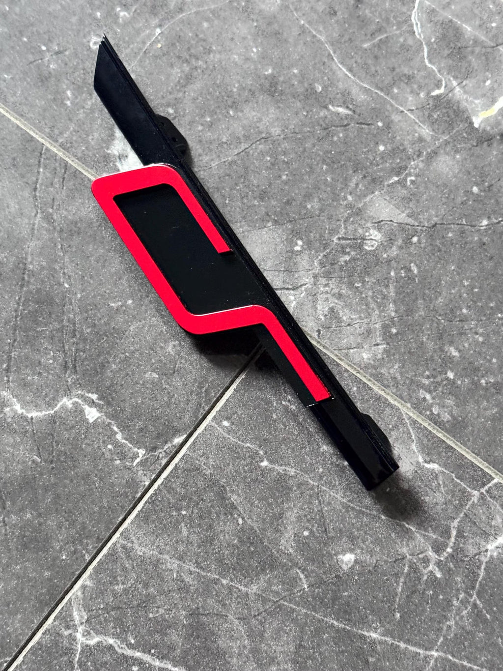 VW Golf 8 GTI Clubsport Kühlergrill Emblem in Tornado Rot (Nicht passend für Facelift)