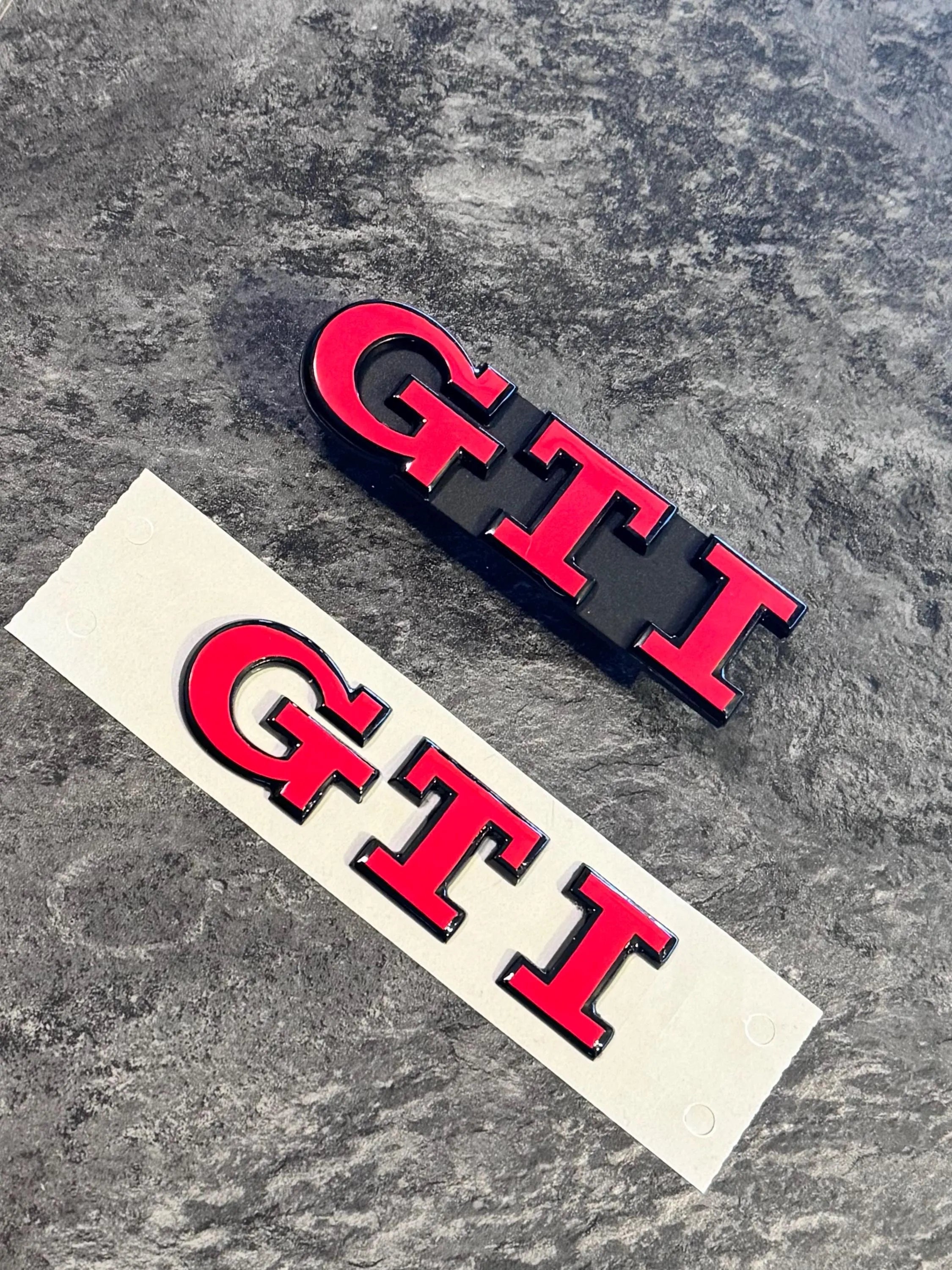 Golf 7 GTI / TCR Emblem Set Original VW